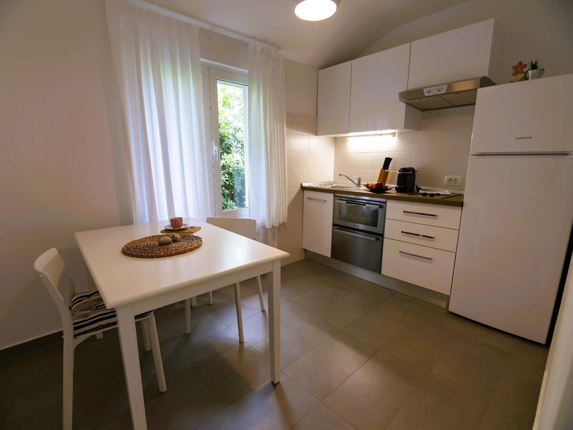Apartamento Haus Helga Rab Town Exterior foto